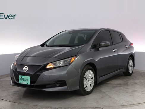 Used 2025 Nissan Leaf S image 2