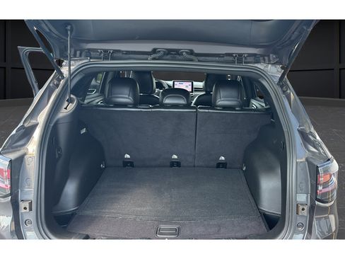 Used 2024 Jeep Compass Trailhawk w/ Trailhawk Elite Group AWD/4WD image 9