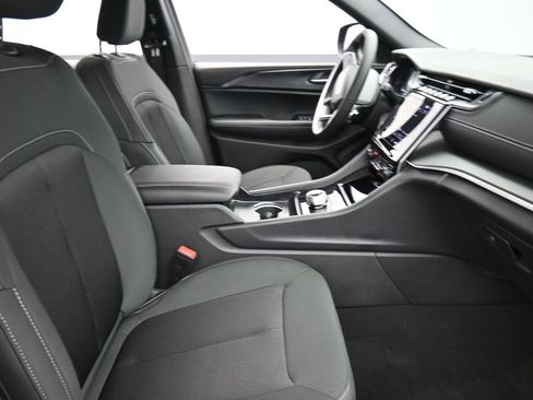 New 2026 Jeep Grand Cherokee L 4WD image 18