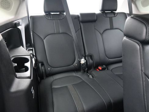 Used 2023 Honda Pilot Touring image 26