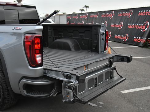 Used 2025 GMC Sierra 1500 Elevation w/ Elevation Premium Package image 56