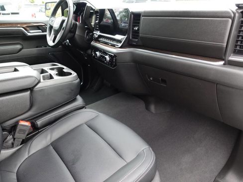 Used 2023 GMC Sierra 1500 Elevation image 35