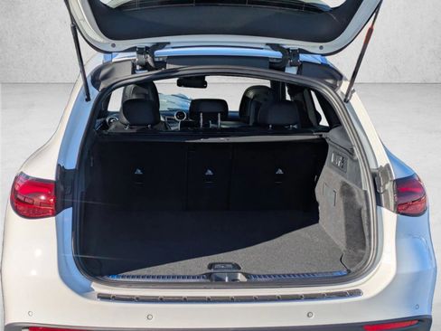 New 2026 Mercedes-Benz GLC 300 4MATIC image 6