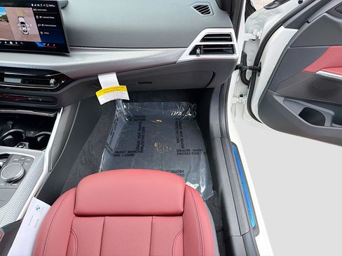 New 2026 BMW 330i Sedan w/ M Sport Package image 18