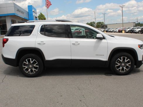 Used 2023 GMC Acadia SLE w/ Driver Convenience Package FWD image 8