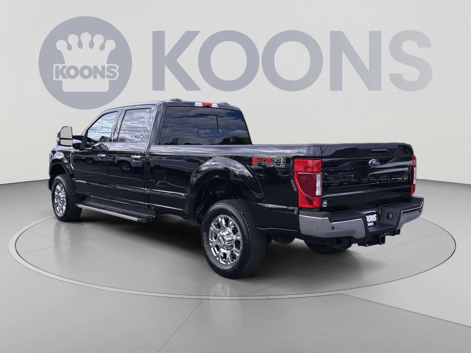 Used 2022 Ford F350 Lariat w/ Lariat Ultimate Package AWD/4WD image 4
