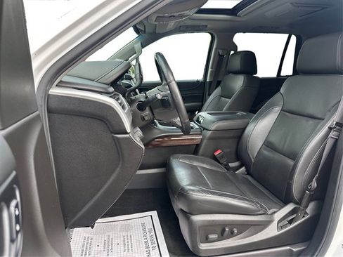 Used 2017 GMC Yukon SLT w/ Open Road Package AWD/4WD image 10