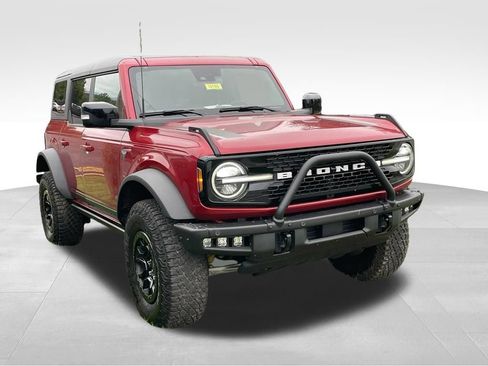 Used 2021 Ford Bronco First Edition AWD/4WD image 3
