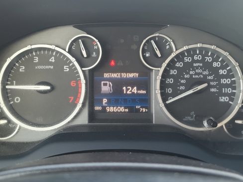 Used 2016 Toyota Tundra Limited w/ Limited Premium Package image 17