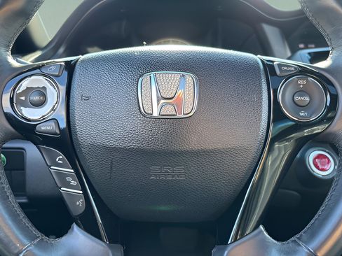 Used 2016 Honda Accord EX-L image 34