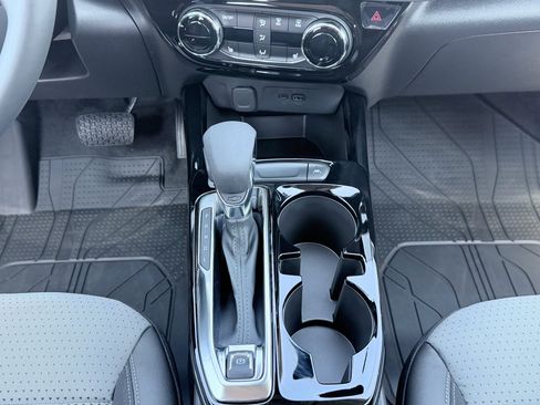 New 2026 Chevrolet Trax LT w/ Driver Confidence Package FWD image 17