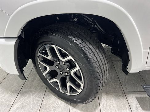 Used 2025 RAM 1500 Laramie w/ Laramie Southwest Edition image 34