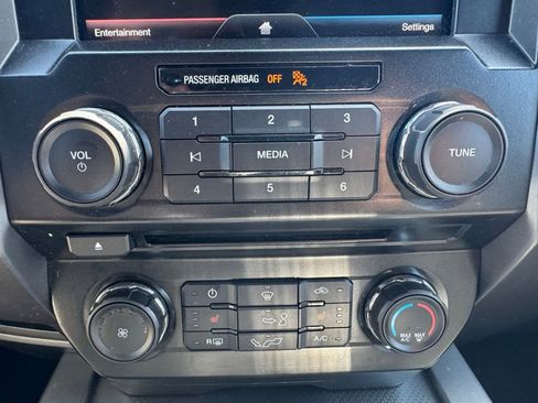 Used 2015 Ford F150 XLT w/ Equipment Group 302A Luxury AWD/4WD image 19