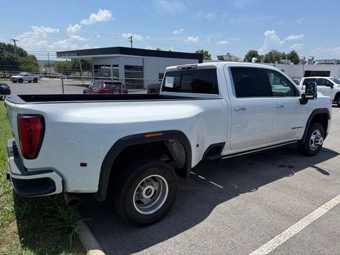 Used 2022 GMC Sierra 3500 Denali AWD/4WD image 4