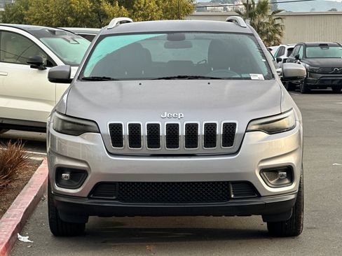 Used 2020 Jeep Cherokee Latitude Plus image 10