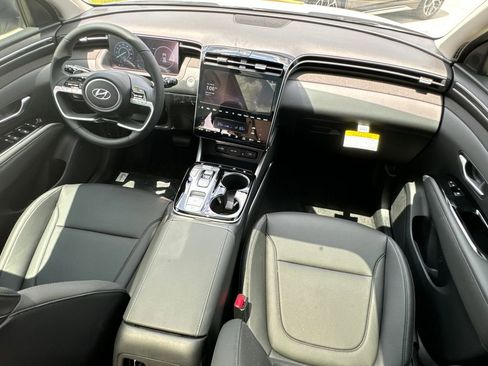Certified 2024 Hyundai Tucson SEL AWD/4WD image 19