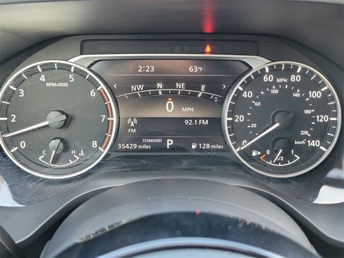 Used 2023 Nissan Rogue SL w/ SL Premium Package image 20