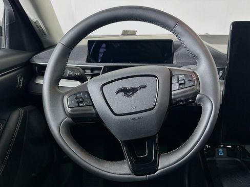 Used 2023 Ford Mustang Mach-E Select image 18