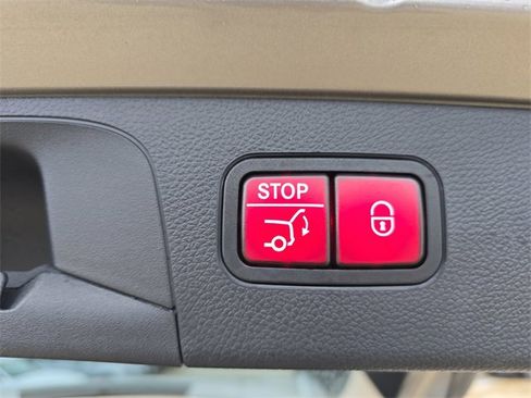 Used 2022 Mercedes-Benz GLC 300 image 16