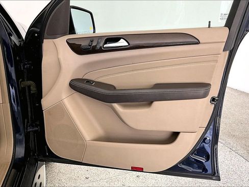 Used 2015 Mercedes-Benz ML 350 2WD image 23