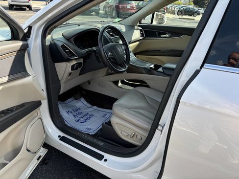 Used 2016 Lincoln MKX Select w/ Select Plus Package image 11