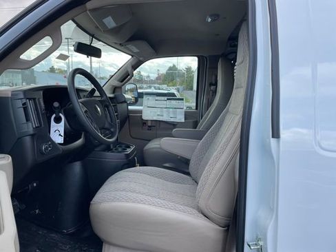 New 2025 Chevrolet Express 2500 Work Van w/ Driver Convenience Package image 7