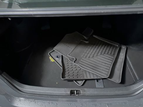 Used 2025 Toyota Camry SE w/ Multimedia Upgrade Package image 34