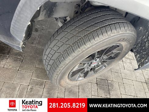 Used 2022 Toyota Tundra SR5 AWD/4WD image 10