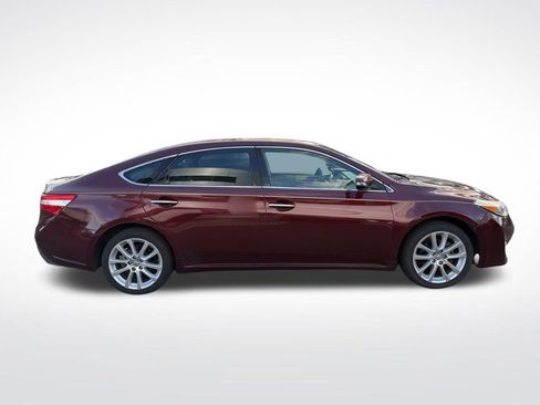 Used 2013 Toyota Avalon image 4