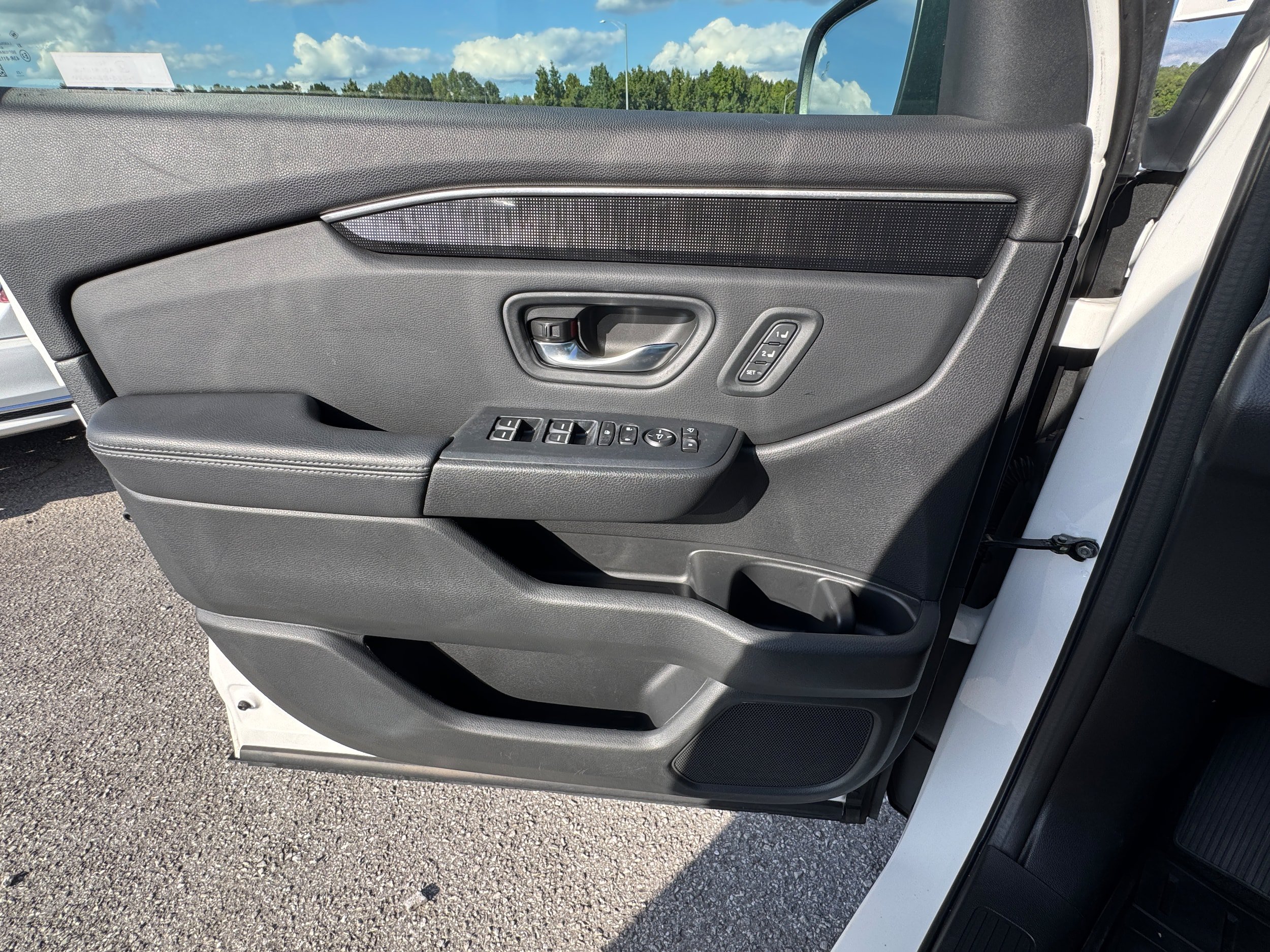 Used 2023 Honda Pilot Elite image 22