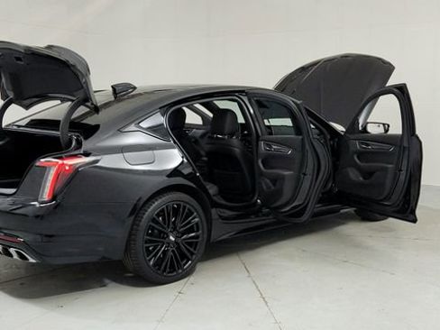 Certified 2025 Cadillac CT5 V w/ LPO, ONYX Package image 10