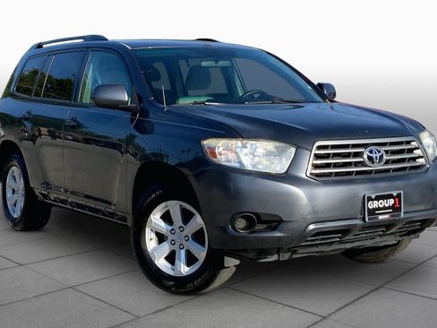 Used 2010 Toyota Highlander 2WD w/ Extra Value Pkg 2 image 2