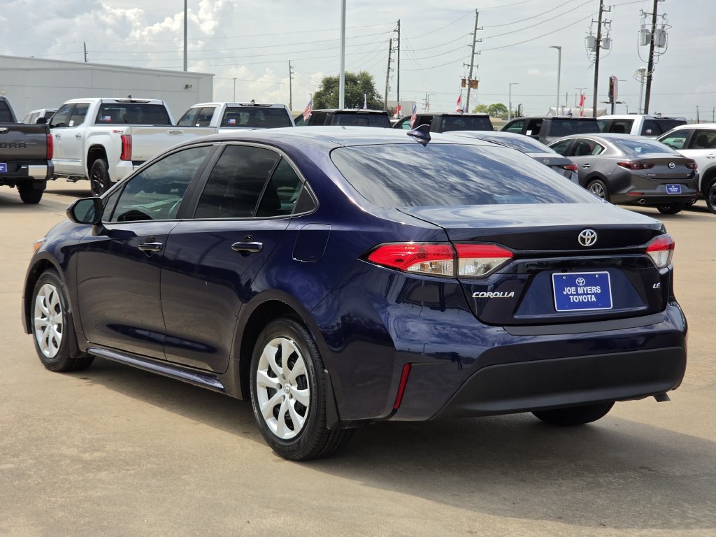 Used 2025 Toyota Corolla LE FWD image 7