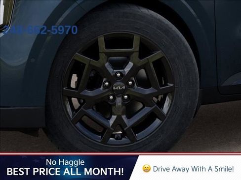 Used 2025 Kia Carnival SX Prestige image 9