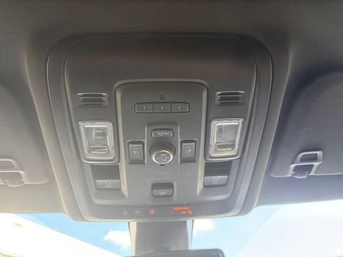 Used 2021 GMC Yukon XL AT4 w/ Rear Media and Nav Package AWD/4WD image 25