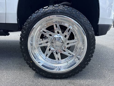 Used 2021 Chevrolet Suburban High Country image 58