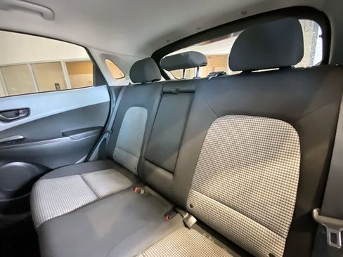 Used 2019 Hyundai Kona SE AWD/4WD image 24