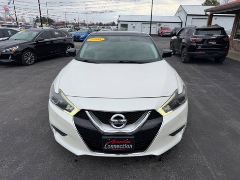 Used 2016 Nissan Maxima Platinum image 9