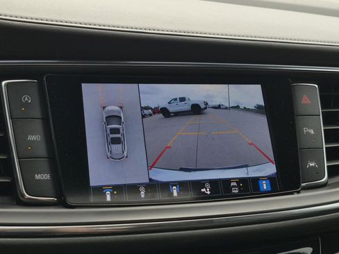 Used 2023 Buick Enclave Avenir w/ Avenir Technology Package image 30