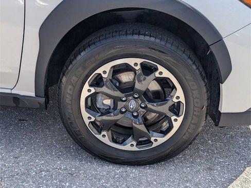 Certified 2023 Subaru Crosstrek 2.0i Premium image 9