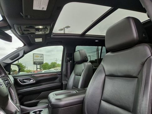 Used 2021 Chevrolet Tahoe Z71 w/ Z71 Signature Package AWD/4WD image 13