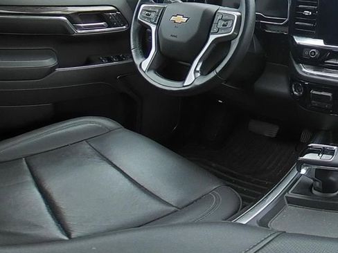 Used 2024 Chevrolet Silverado 1500 LTZ AWD/4WD image 21