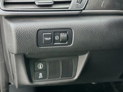 Used 2018 Honda Accord Sport image 17