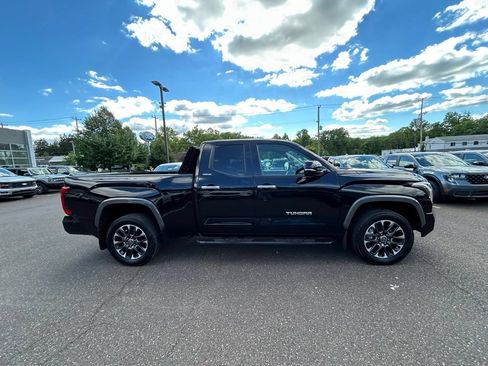 Used 2022 Toyota Tundra Limited w/ Power Package AWD/4WD image 4