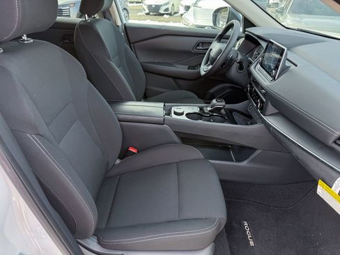 Certified 2025 Nissan Rogue S image 8