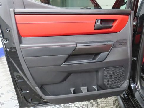 Used 2025 Toyota Tundra Limited AWD/4WD image 66