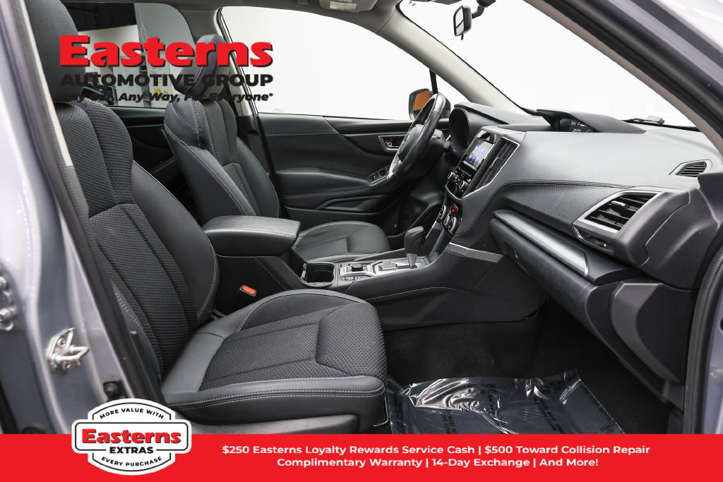 Used 2022 Subaru Forester Premium AWD/4WD image 28