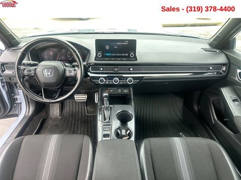 Used 2022 Honda Civic Sport image 12