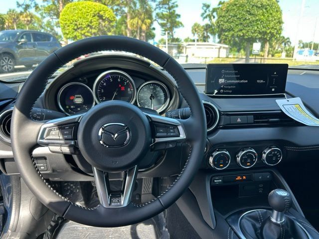 New 2026 MAZDA MX-5 Miata RF Grand Touring RWD image 10