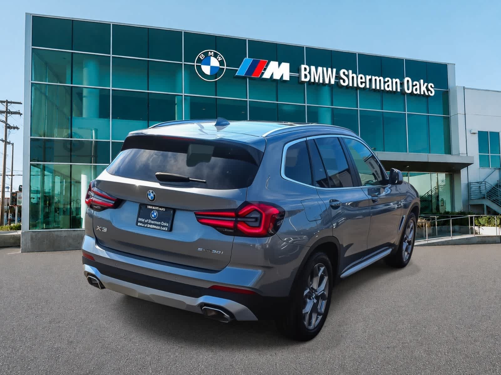 Used 2024 BMW X3 sDrive30i w/ Convenience Package RWD image 4